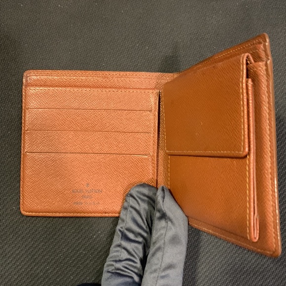 Louis Vuitton Marco Wallet - Picture 7 of 11